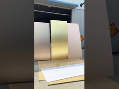 แผงผนังโลหะ